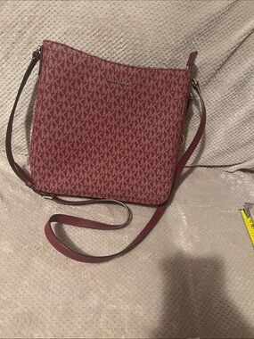 Michael Kors Dusty Rose Signature Crossbody Bag New With Tags